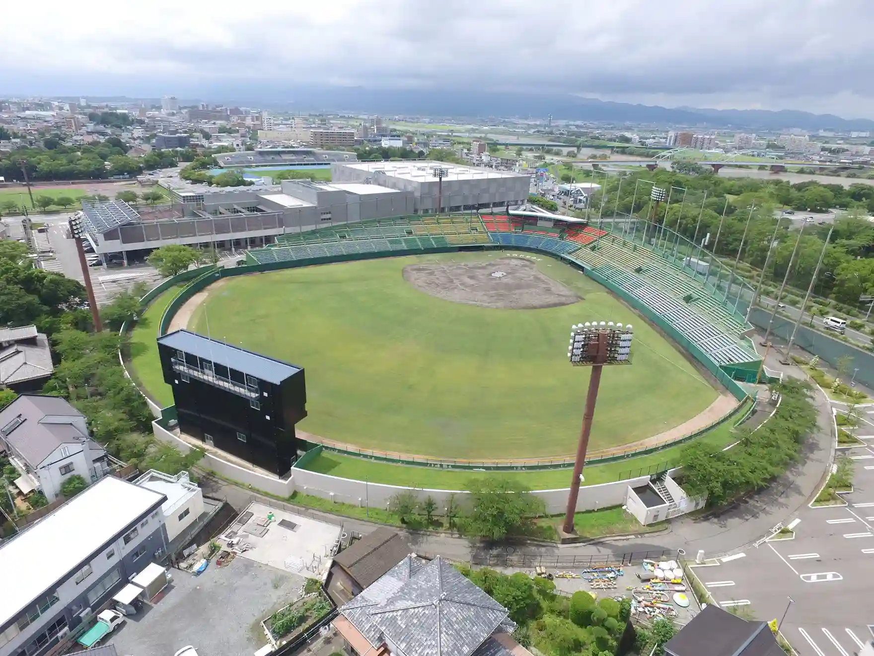 駅前不動産旗久留米近圏秋季学童軟式野球大会
